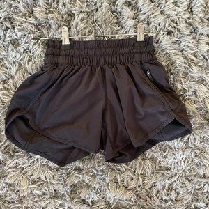 Luluelemon Tracker Lined Short 4"